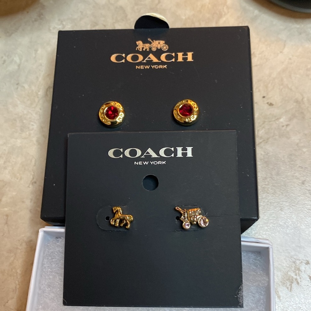 COACH Horse and Carriage and Circle Earrings - NWT